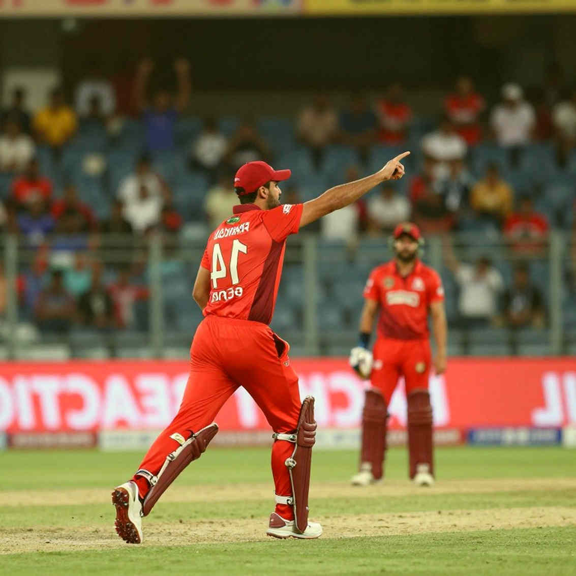 নন-স্ট্রাইকার রান-আউট: লর্ডসের একটি ফ্রেম থেকে আইনি নজির
