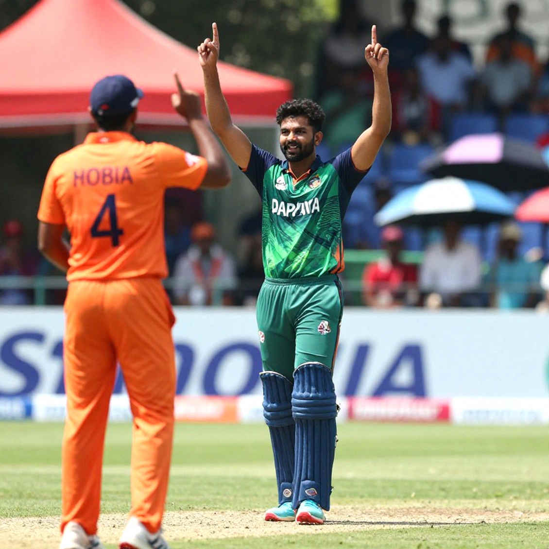 স্যান্টনারের টি-টোয়েন্টি রেকর্ড: ভারতের বিপক্ষে শীর্ষ উইকেট শিকারি এখন নিউজিল্যান্ড অধিনায়ক