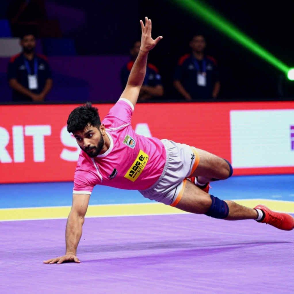ভিয়েতনামে চুন-লি কসপ্লে: স্ট্রিট ফাইটার সিনেমার প্রচারে ইস্পোর্টস মিডিয়ার অঘোষিত বিজ্ঞাপন