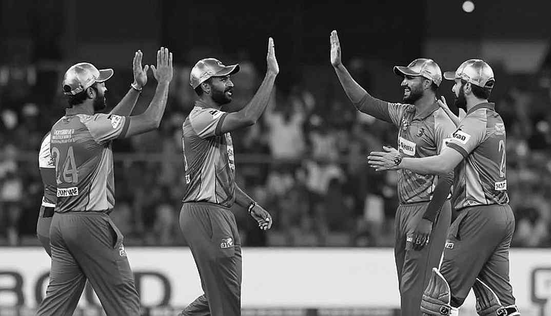 সাচিন-দ্রাবিদের দিকে তাকাও: কর্ণাটকের এক অলরাউন্ডারের গল্পে লেজারের তিনটি ফাঁকা ঘর